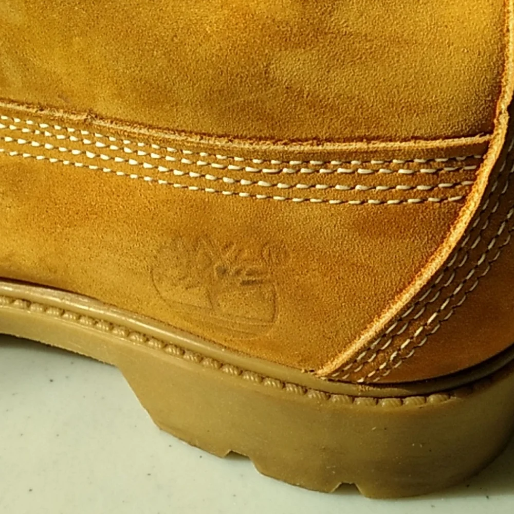 TIMBERLAND Vintage 8 Eye Lace-up Boots - Picture 4 of 9